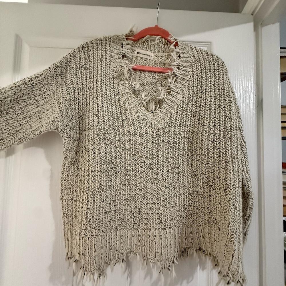 The Impeccable Pig V-Neck Frayed Sweater - Cream and Black